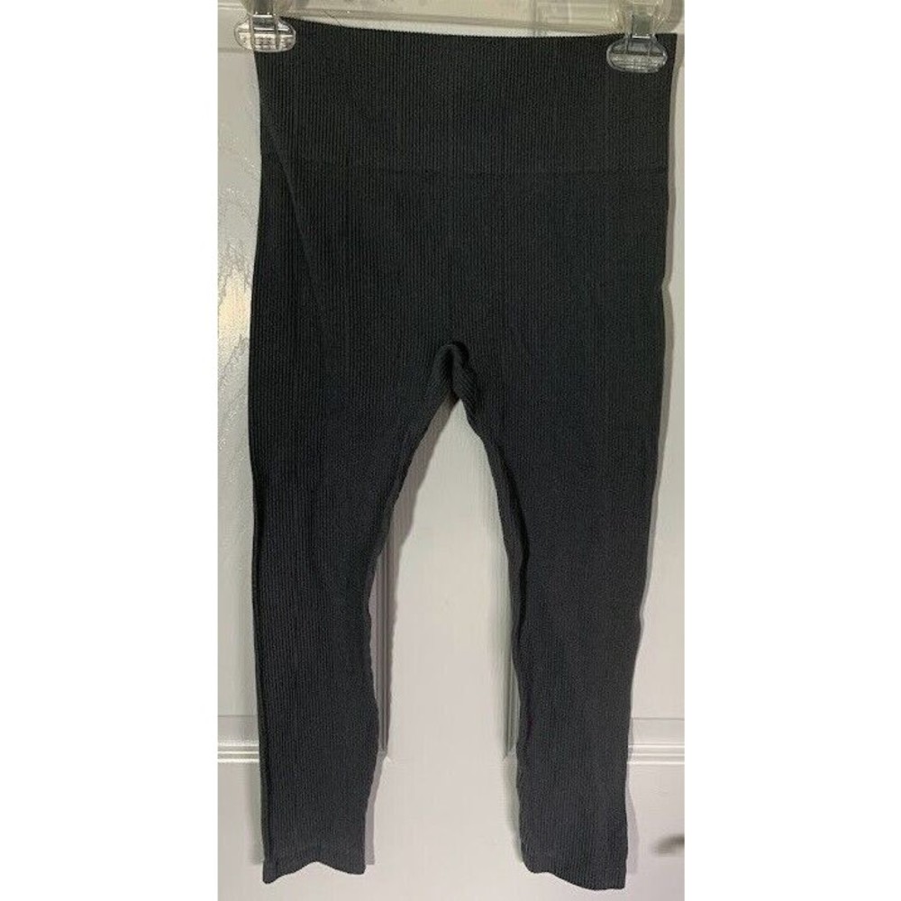 HIIT Signature Dark Gray Cropped Ribbed Leggings Size Medium from the UK